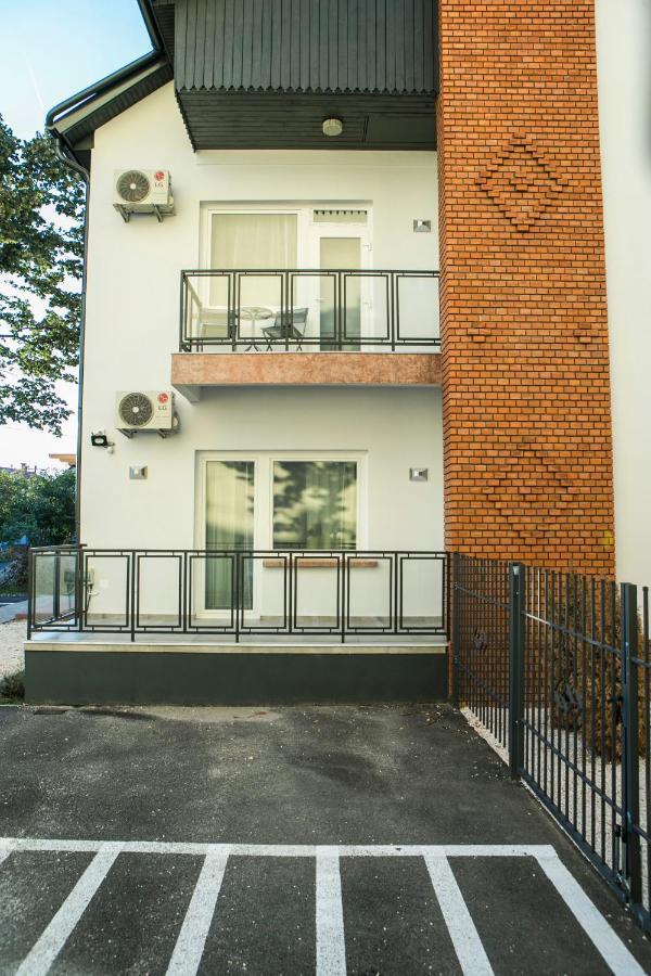 Marusius Apartmanhaz Apartment Mako Luaran gambar