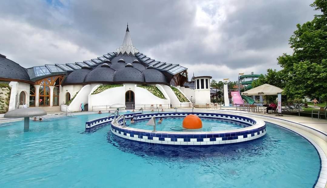 Marusius Apartmanhaz Mako Luaran gambar