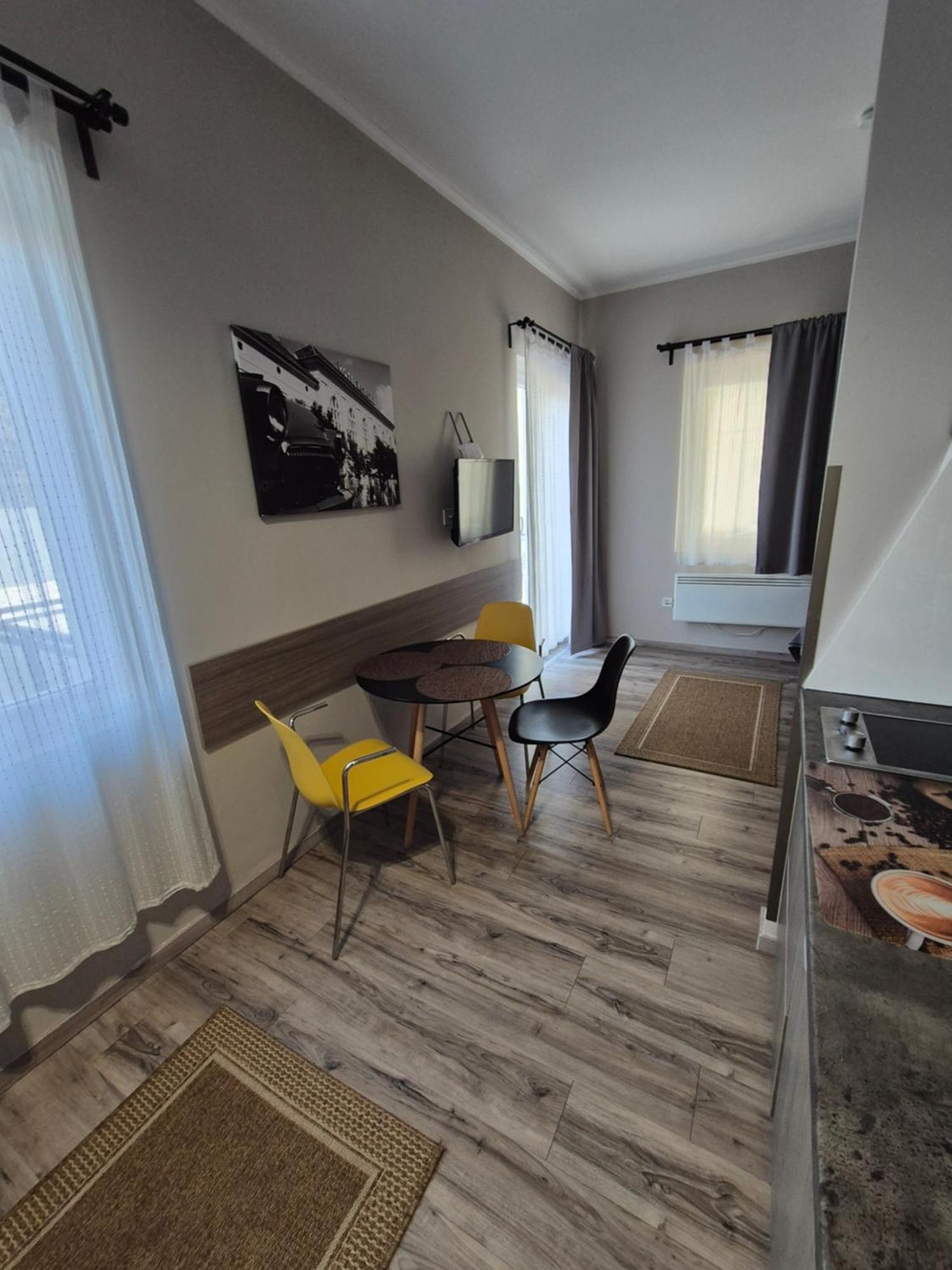 Marusius Apartmanhaz Mako Luaran gambar