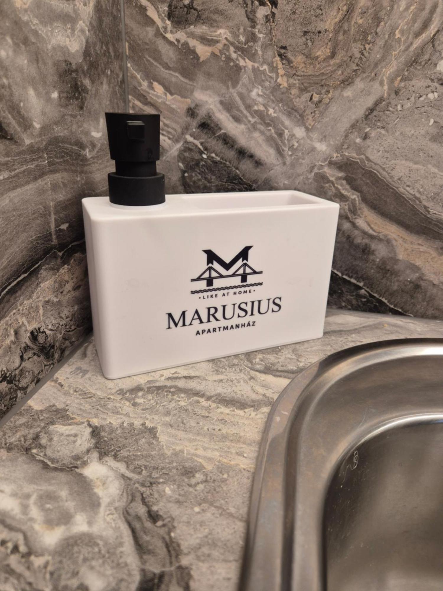 Marusius Apartmanhaz Mako Luaran gambar